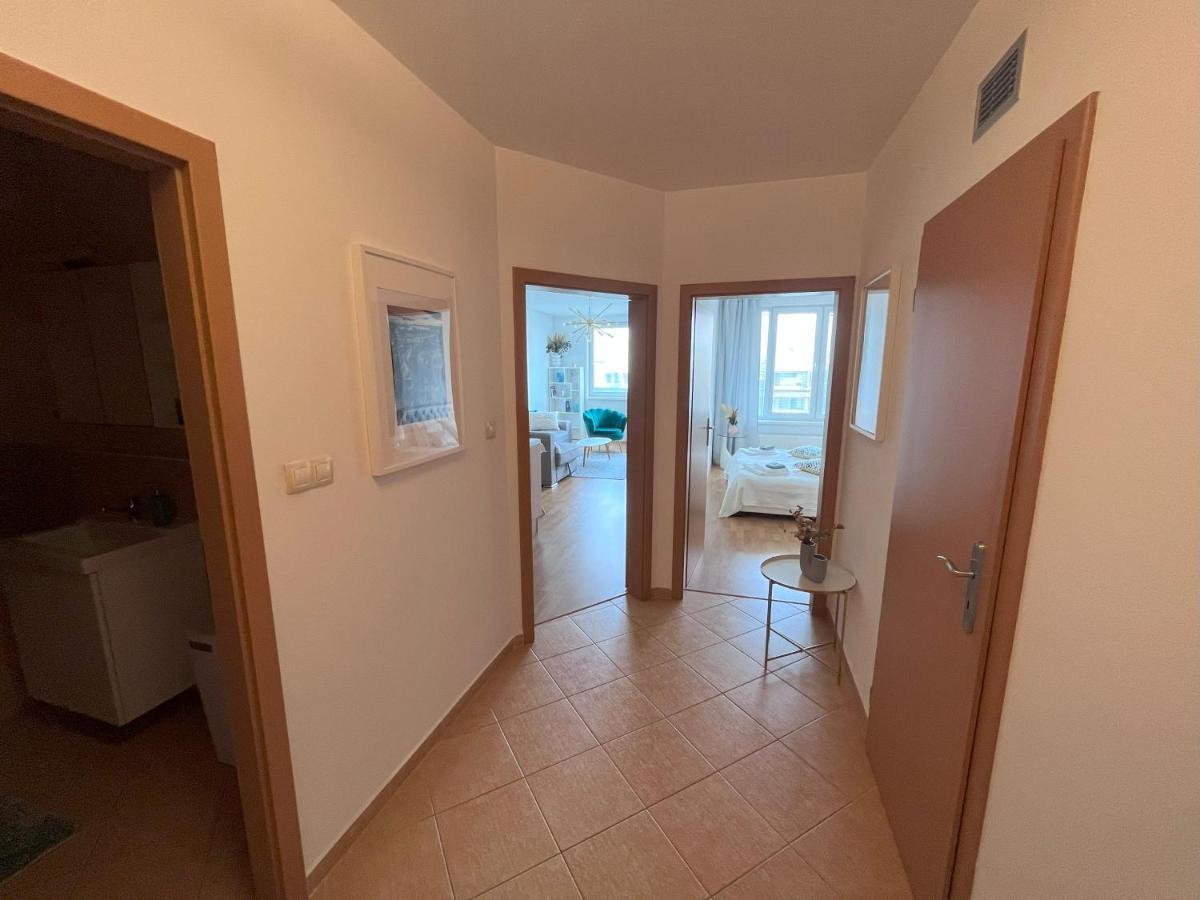 Appartement 2 With Terrace, New Building, Jegeho